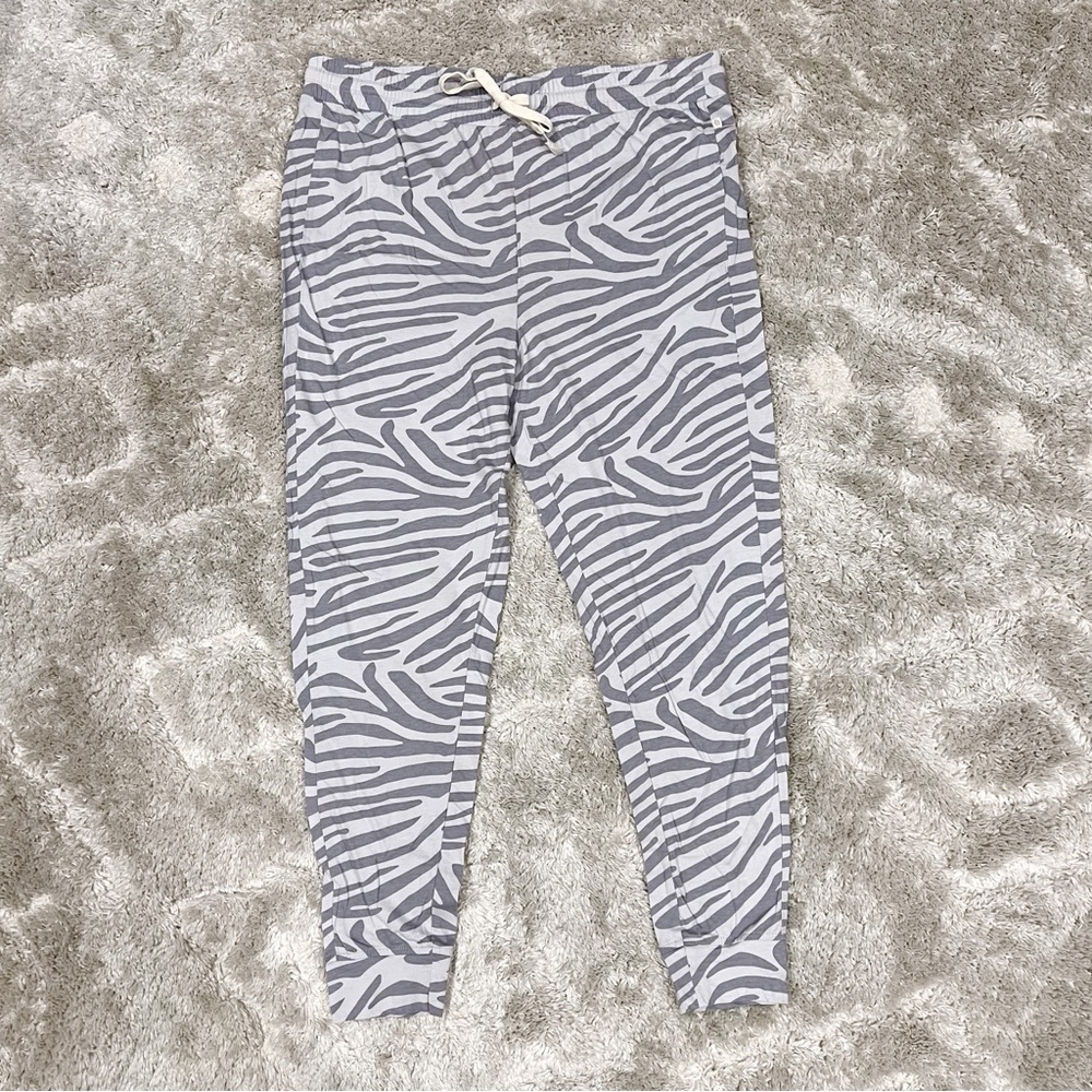 UGG | Lavender Zebra Animal Print Lightweight Joggers size Large